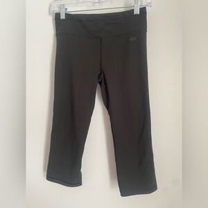 VSX Black Cropped Leggings